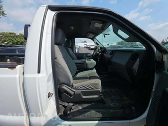 2015 Ford Super Duty F-350 XL Regular Cab Long Bed - miniatura 18
