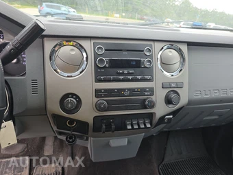 2015 Ford Super Duty F-350 XLT Crew Cab Medium Bed - miniatura 11