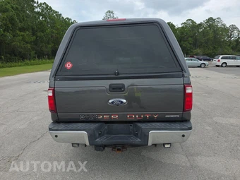 2015 Ford Super Duty F-350 XLT Crew Cab Medium Bed - miniatura 5