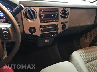 2015 Ford Super Duty F-350 XLT Crew Cab Medium Bed - miniatura 17