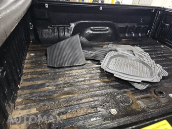 2015 Ford Super Duty F-350 XLT Crew Cab Medium Bed - miniatura 23