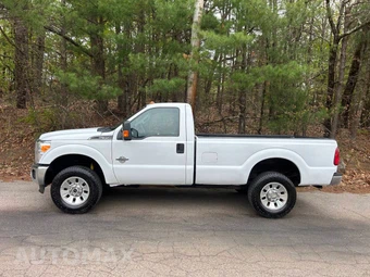 2015 Ford Super Duty F-350 XLT Regular Cab Long Bed - miniatura 3