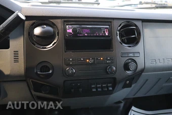 2015 Ford Super Duty F-450 Cab Chassis XL Crew Cab DRW - miniatura 9