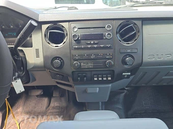 2015 Ford Super Duty F-450 Cab Chassis XL Crew Cab DRW - miniatura 10