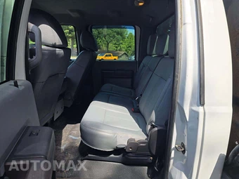 2015 Ford Super Duty F-450 Cab Chassis XL Crew Cab DRW - miniatura 13