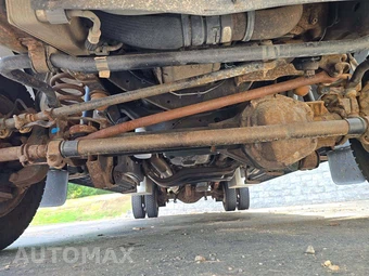 2015 Ford Super Duty F-450 Cab Chassis XL Crew Cab DRW - miniatura 19