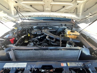 2015 Ford Super Duty F-450 Cab Chassis XL Regular Cab DRW - miniatura 10