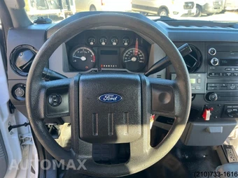 2015 Ford Super Duty F-450 Cab Chassis XL Regular Cab DRW - miniatura 18