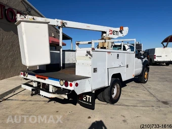 2015 Ford Super Duty F-450 Cab Chassis XL Regular Cab DRW - miniatura 7