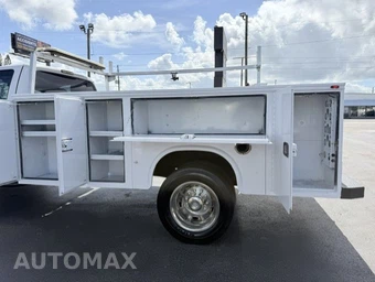 2015 Ford Super Duty F-450 Cab Chassis XL Regular Cab DRW - miniatura 10