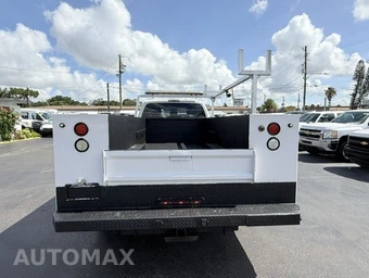2015 Ford Super Duty F-450 Cab Chassis XL Regular Cab DRW - miniatura 6
