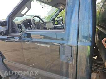 2015 Ford Super Duty F-450 Cab Chassis XL Regular Cab DRW - miniatura 18