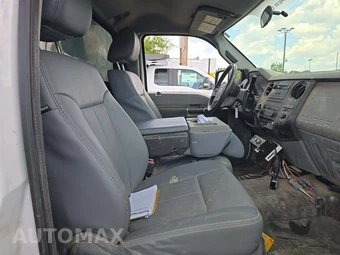 2015 Ford Super Duty F-450 Cab Chassis XL Regular Cab DRW - miniatura 15