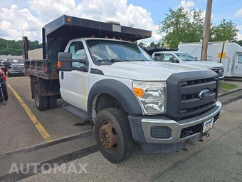 2015 Ford Super Duty F-450 Cab Chassis XL Regular Cab DRW - miniatura 4