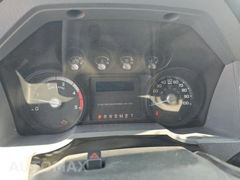 2015 Ford Super Duty F-550 Cab Chassis XL Crew Cab DRW - miniatura 12