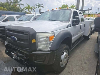 2015 Ford Super Duty F-550 Cab Chassis XL Crew Cab DRW