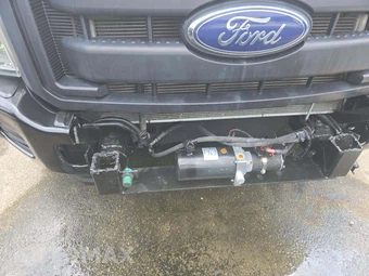 2015 Ford Super Duty F-550 Cab Chassis XL Crew Cab DRW - miniatura 27