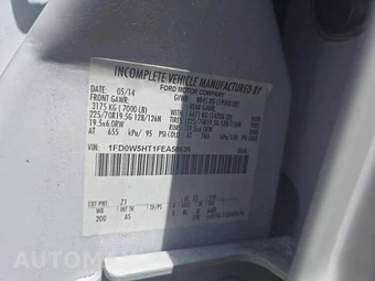 2015 Ford Super Duty F-550 Cab Chassis XL Crew Cab DRW - miniatura 5