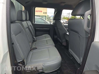 2015 Ford Super Duty F-550 Cab Chassis XL Crew Cab DRW - miniatura 14