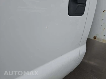 2015 Ford Super Duty F-550 Cab Chassis XL Crew Cab DRW - miniatura 26