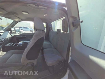 2015 Ford Super Duty F-550 Cab Chassis XL Extended Cab w/Rear Doors DRW - miniatura 10