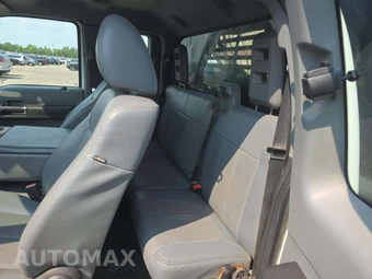 2015 Ford Super Duty F-550 Cab Chassis XL Extended Cab w/Rear Doors DRW - miniatura 13