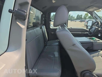 2015 Ford Super Duty F-550 Cab Chassis XL Extended Cab w/Rear Doors DRW - miniatura 15