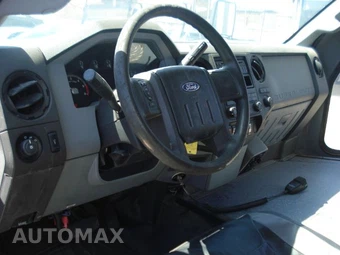 2015 Ford Super Duty F-550 Cab Chassis XL Regular Cab DRW - miniatura 7