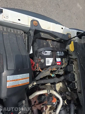 2015 Ford Super Duty F-550 Cab Chassis XL Regular Cab DRW - miniatura 23