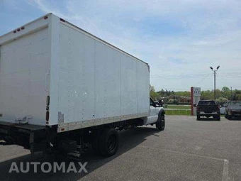 2015 Ford Super Duty F-550 Cab Chassis XL Regular Cab DRW - miniatura 3