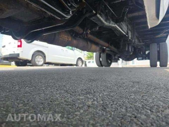 2015 Ford Super Duty F-550 Cab Chassis XL Regular Cab DRW - miniatura 7