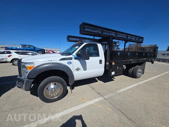 2015 Ford Super Duty F-550 Cab Chassis XL Regular Cab DRW