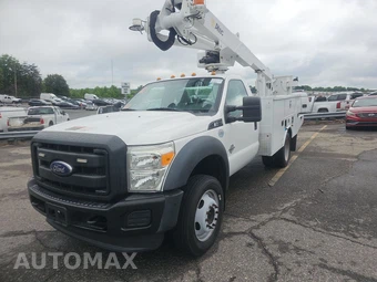 2015 Ford Super Duty F-550 Cab Chassis XL Regular Cab DRW