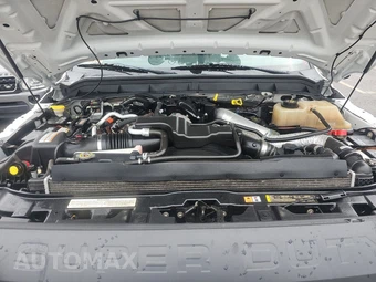 2015 Ford Super Duty F-550 Cab Chassis XL Regular Cab DRW - miniatura 17