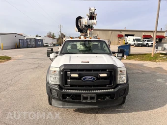 2015 Ford Super Duty F-550 Cab Chassis XL Regular Cab DRW - miniatura 11