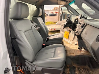 2015 Ford Super Duty F-550 Cab Chassis XL Regular Cab DRW - miniatura 27
