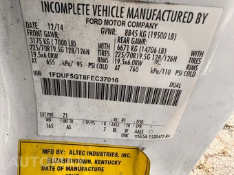 2015 Ford Super Duty F-550 Cab Chassis XL Regular Cab DRW - miniatura 28