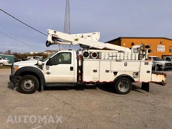 2015 Ford Super Duty F-550 Cab Chassis XL Regular Cab DRW - miniatura 5