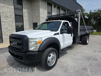 2015 Ford Super Duty F-550 Cab Chassis XL Regular Cab DRW