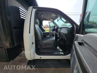 2015 Ford Super Duty F-550 Cab Chassis XL Regular Cab DRW - miniatura 15