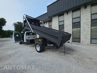 2015 Ford Super Duty F-550 Cab Chassis XL Regular Cab DRW - miniatura 21