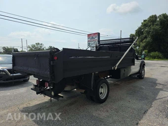 2015 Ford Super Duty F-550 Cab Chassis XL Regular Cab DRW - miniatura 3