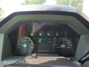 2015 Ford Super Duty F-550 Cab Chassis XL Regular Cab DRW - miniatura 9
