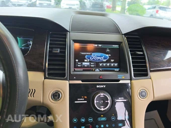 2015 Ford Taurus Limited – miniatura 10