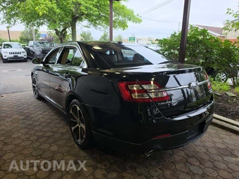 2015 Ford Taurus Limited – miniatura 2
