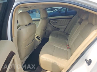2015 Ford Taurus Limited – miniatura 13