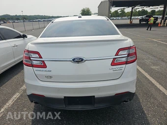 2015 Ford Taurus Limited – miniatura 5