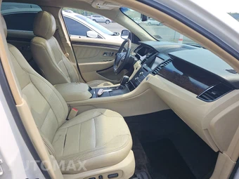 2015 Ford Taurus Limited – miniatura 8
