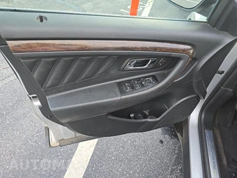 2015 Ford Taurus Limited - miniatura 9