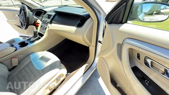 2015 Ford Taurus SE - miniatura 19